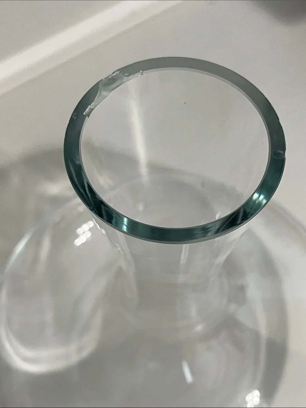 Clear Glass Wine Decanter with Wide Base